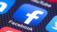 Liệu Facebook nên khuyến khích hay bài trừ?